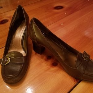 Nine west loafer heels- size 9